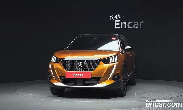 Peugeot 2008 2021 1.5 автомат (гидро), миниатюра 3
