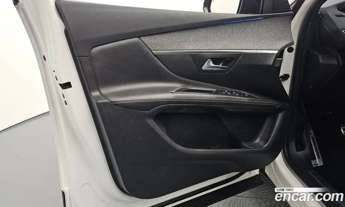 Peugeot 3008 2019 1.5 автомат (гидро), фото 13 Peugeot 3008 2019 1.5 автомат (гидро), фото 13