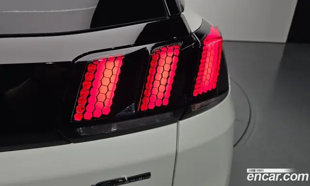 Peugeot 3008 2019 1.5 автомат (гидро), миниатюра 8 Peugeot 3008 2019 1.5 автомат (гидро), миниатюра 8
