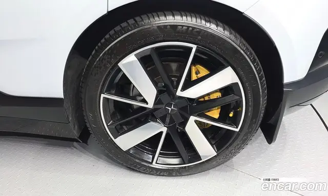 Polestar Polestar 4 2025 0.2 автомат (гидро), миниатюра 7 Polestar Polestar 4 2025 0.2 автомат (гидро), миниатюра 7