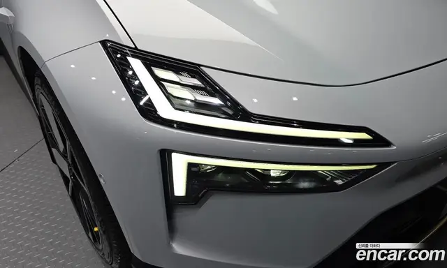 Polestar Polestar 4 2025 0.2 автомат (гидро), миниатюра 8 Polestar Polestar 4 2025 0.2 автомат (гидро), миниатюра 8