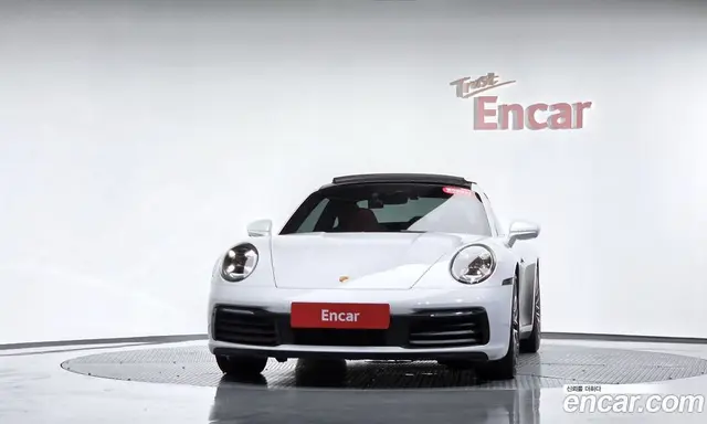 Porsche 911 2021 3.0 автомат (гидро), миниатюра 2