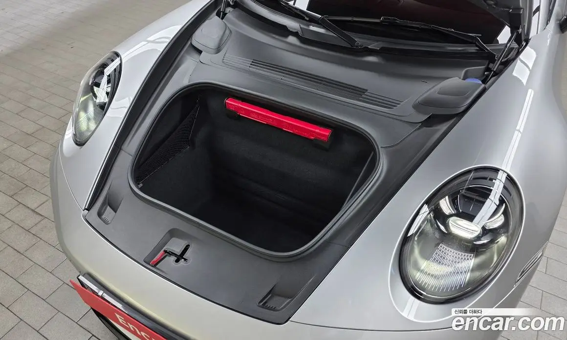 Porsche 911 2024 3.6 автомат (гидро), фото 6 Porsche 911 2024 3.6 автомат (гидро), фото 6