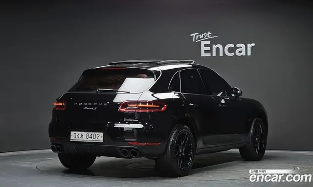 Porsche Macan 2017 2.0 автомат (гидро), миниатюра 2 Porsche Macan 2017 2.0 автомат (гидро), миниатюра 2