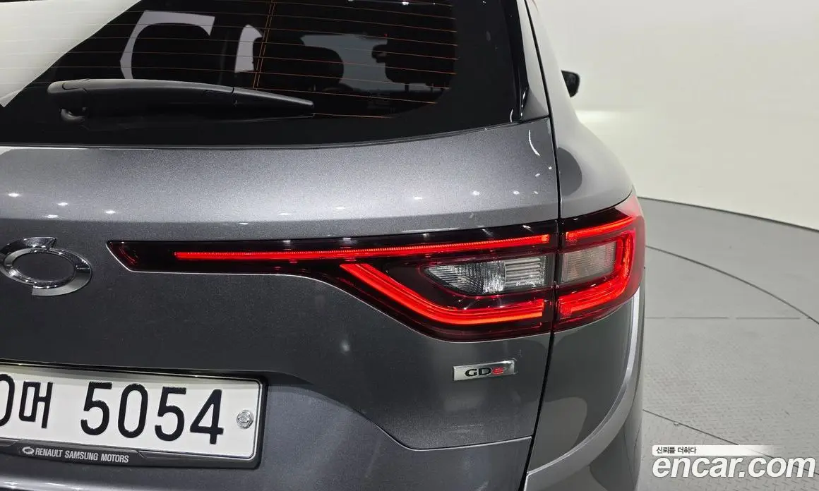 Renault (Samsung) QM6 2018 2.0 автомат (гидро), фото 9 Renault (Samsung) QM6 2018 2.0 автомат (гидро), фото 9