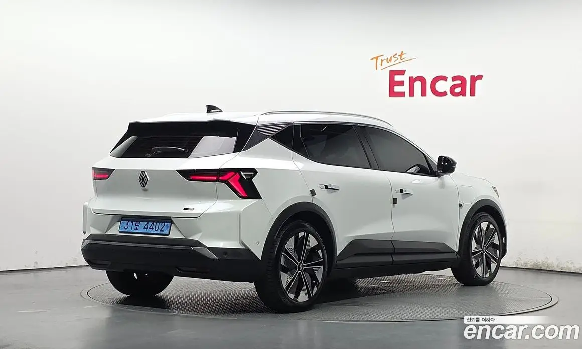 Renault (Samsung) Scenic 2026 0.3 автомат (гидро), фото 2 Renault (Samsung) Scenic 2026 0.3 автомат (гидро), фото 2