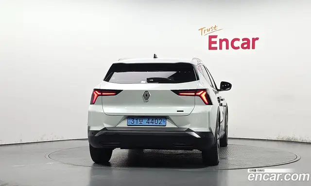 Renault (Samsung) Scenic 2026 0.3 автомат (гидро), миниатюра 4 Renault (Samsung) Scenic 2026 0.3 автомат (гидро), миниатюра 4