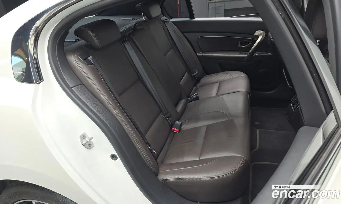 Renault (Samsung) SM5 2014 2.0 автомат (гидро), фото 16 Renault (Samsung) SM5 2014 2.0 автомат (гидро), фото 16
