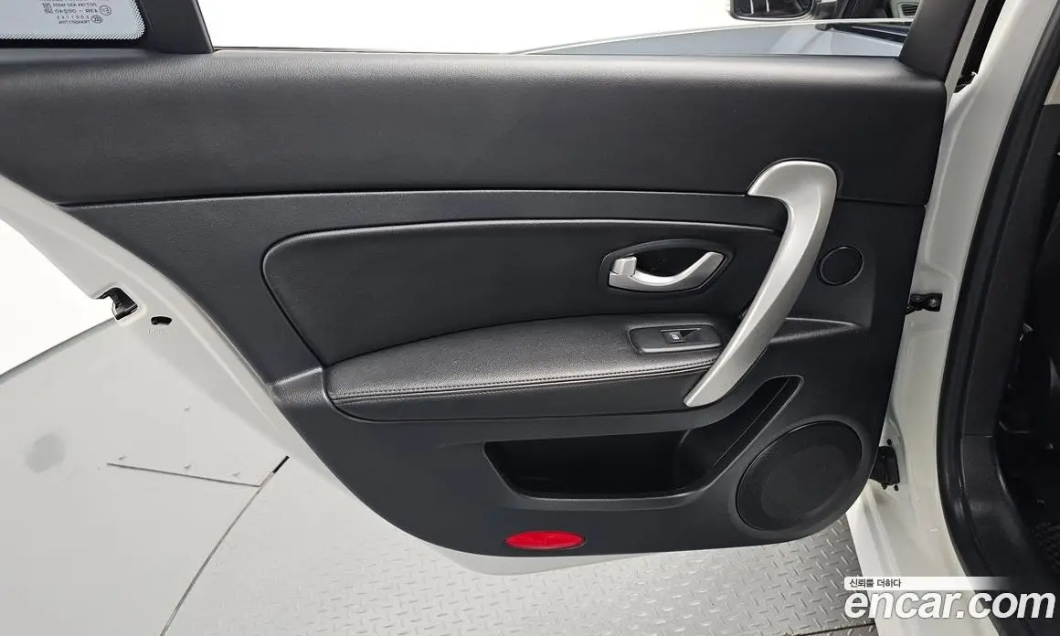 Renault (Samsung) SM5 2017 2.0 автомат (гидро), фото 15 Renault (Samsung) SM5 2017 2.0 автомат (гидро), фото 15