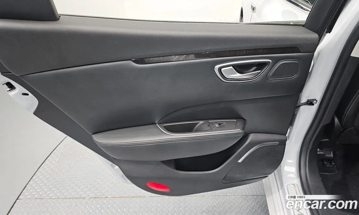 Renault (Samsung) SM6 2019 2.0 автомат (гидро), фото 15 Renault (Samsung) SM6 2019 2.0 автомат (гидро), фото 15