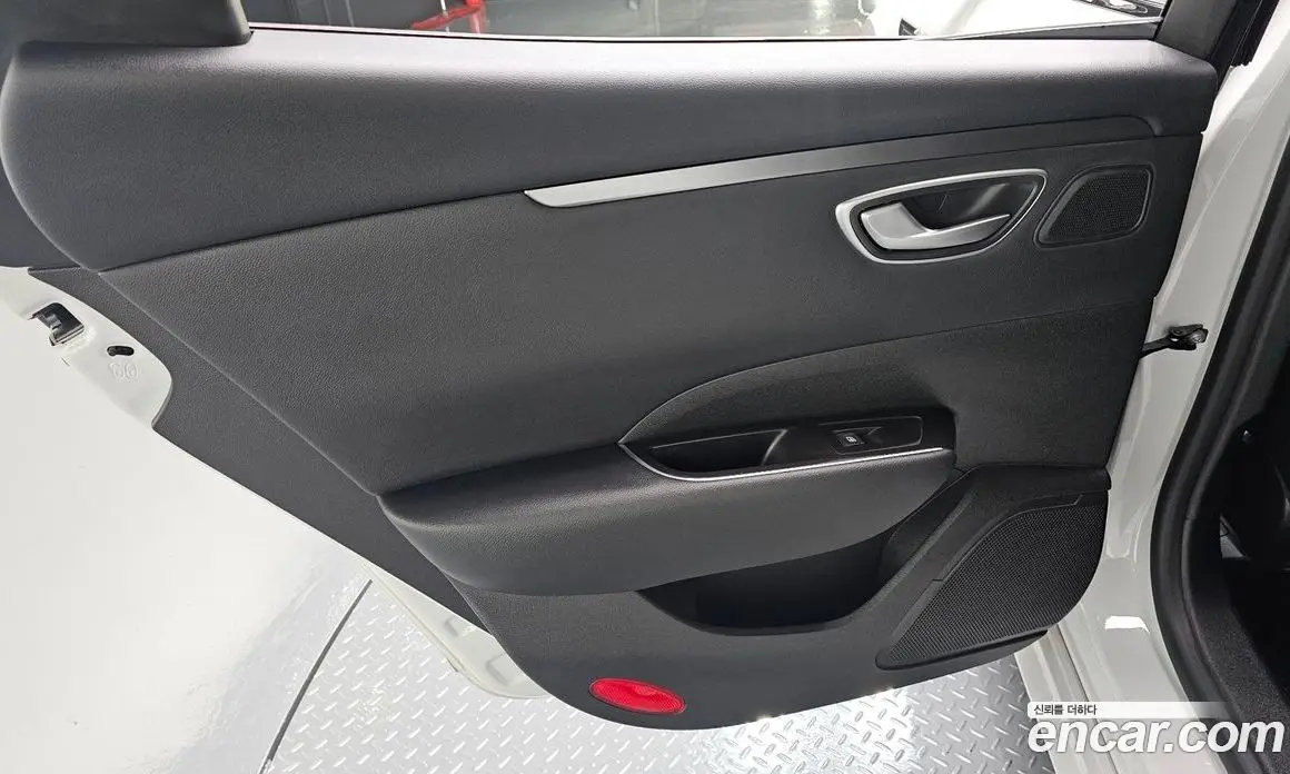 Renault (Samsung) SM6 2025 1.3 автомат (гидро), фото 14 Renault (Samsung) SM6 2025 1.3 автомат (гидро), фото 14