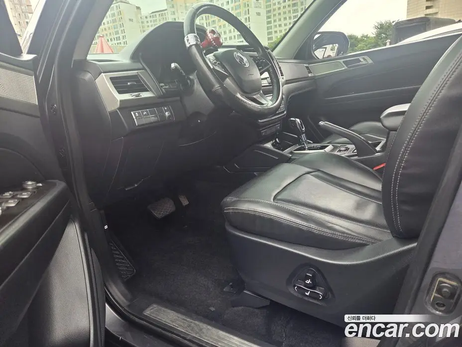 SsangYong Rexton 2018 2.2 автомат (гидро), фото 12 SsangYong Rexton 2018 2.2 автомат (гидро), фото 12