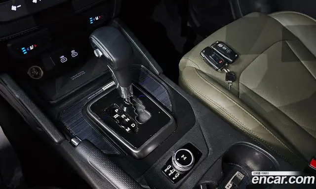 SsangYong Rexton 2023 2.2 автомат (гидро), миниатюра 12