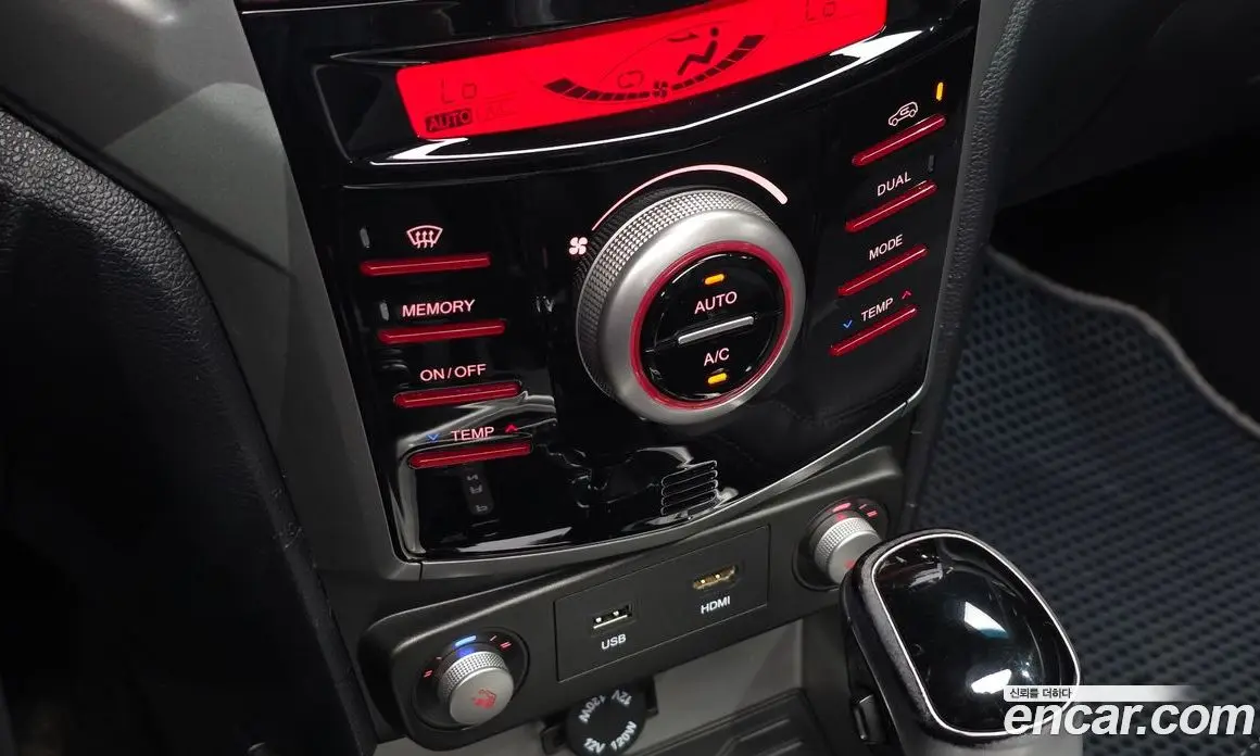 SsangYong TIBOLI 2015 1.6 автомат (гидро), фото 18