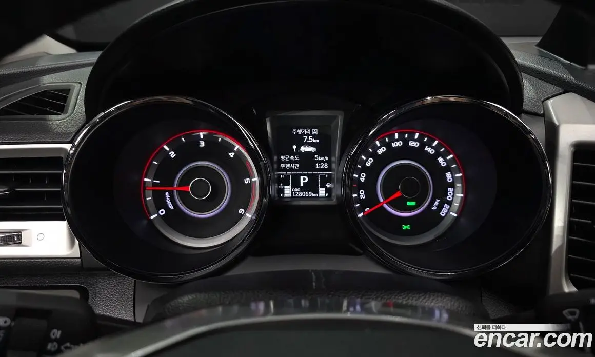 SsangYong TIBOLI 2015 1.6 автомат (гидро), фото 8