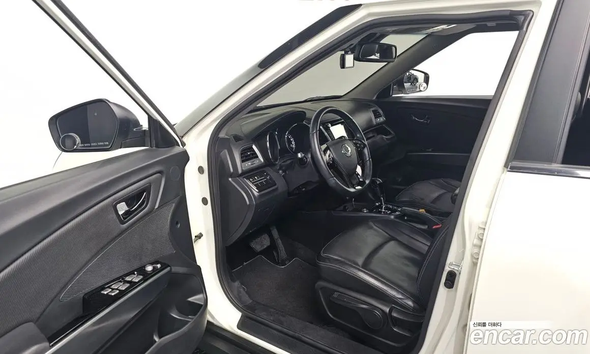 SsangYong TIBOLI 2018 1.6 автомат (гидро), фото 12