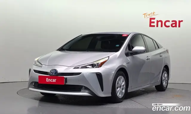 Toyota Prius 2022 1.8 автомат (гидро), миниатюра 1