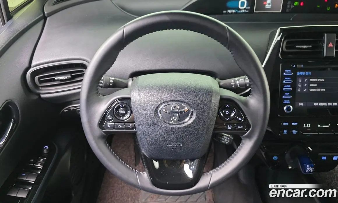 Toyota Prius 2022 1.8 автомат (гидро), фото 19