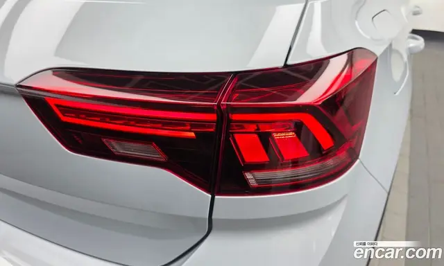 Volkswagen T-Roc 2021 2.0 автомат (гидро), миниатюра 9 Volkswagen T-Roc 2021 2.0 автомат (гидро), миниатюра 9