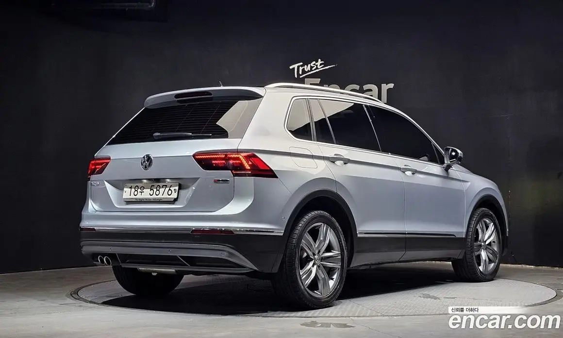 Volkswagen Tiguan 2018 2.0 автомат (гидро), фото 2 Volkswagen Tiguan 2018 2.0 автомат (гидро), фото 2