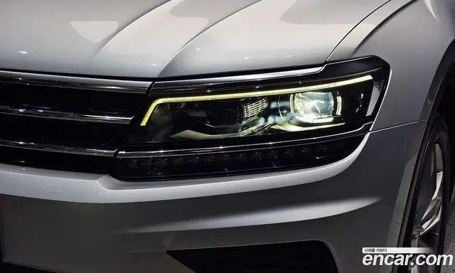 Volkswagen Tiguan 2018 2.0 автомат (гидро), миниатюра 8 Volkswagen Tiguan 2018 2.0 автомат (гидро), миниатюра 8