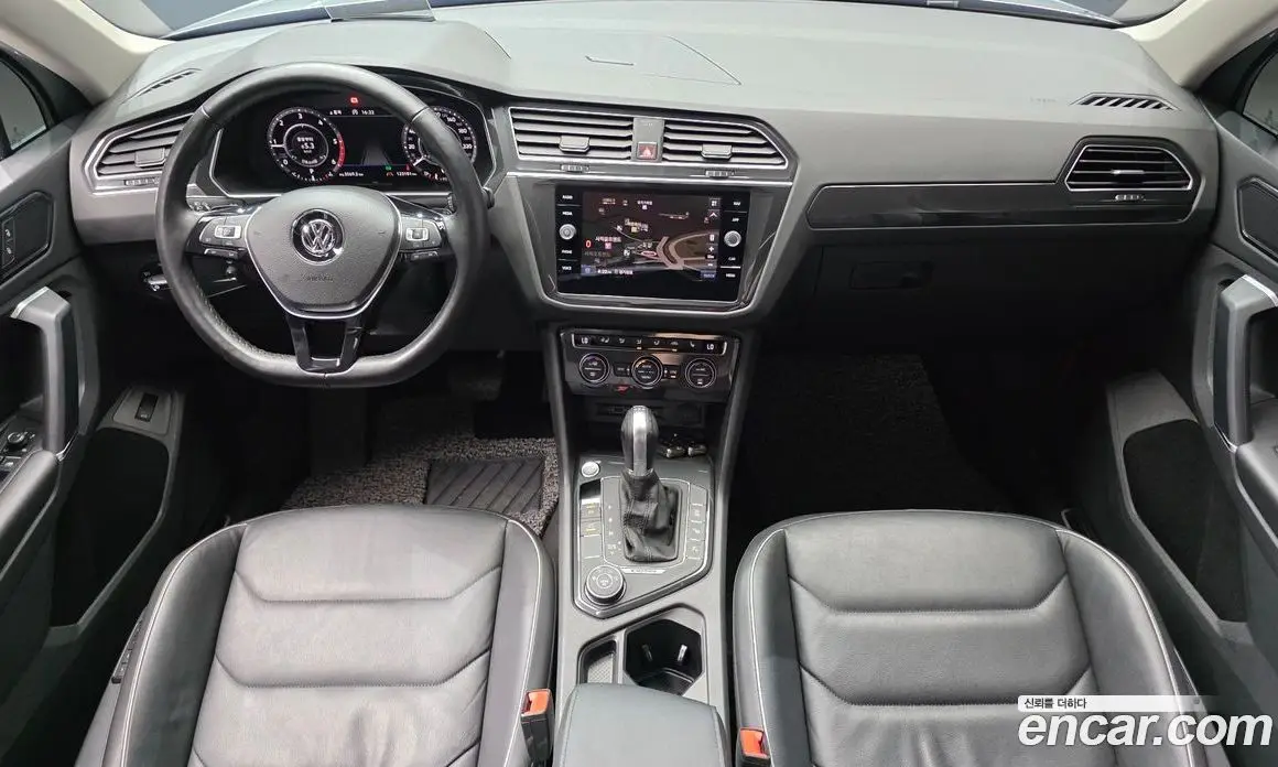 Volkswagen Tiguan 2018 2.0 автомат (гидро), фото 10 Volkswagen Tiguan 2018 2.0 автомат (гидро), фото 10