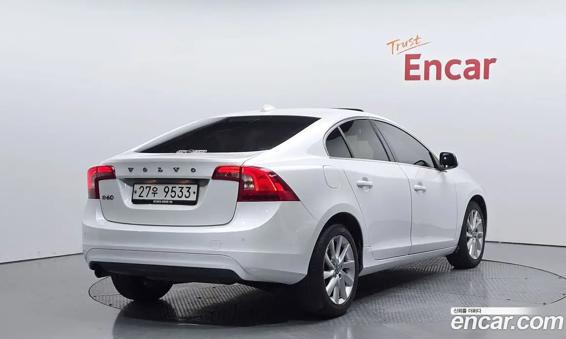 Volvo S60 2014 1.6 автомат (гидро), фото 1 Volvo S60 2014 1.6 автомат (гидро), фото 1
