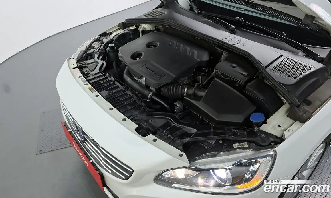 Volvo S60 2014 1.6 автомат (гидро), фото 5 Volvo S60 2014 1.6 автомат (гидро), фото 5