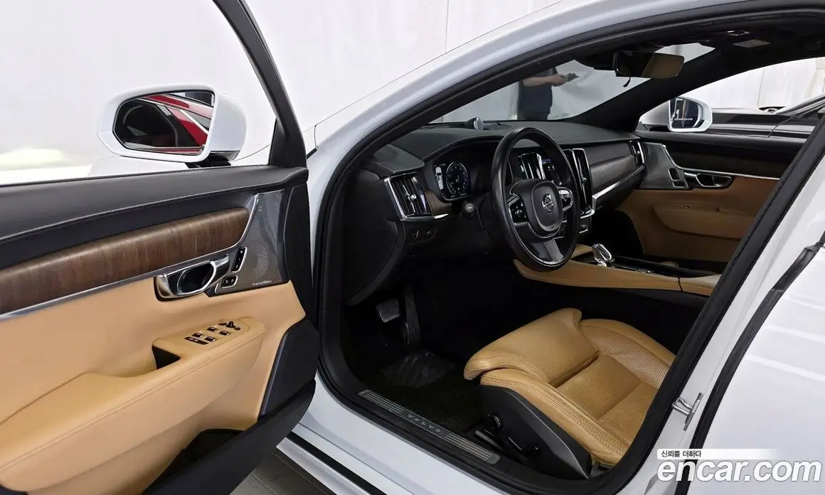 Volvo S90 2021 2.0 автомат (гидро), фото 13 Volvo S90 2021 2.0 автомат (гидро), фото 13