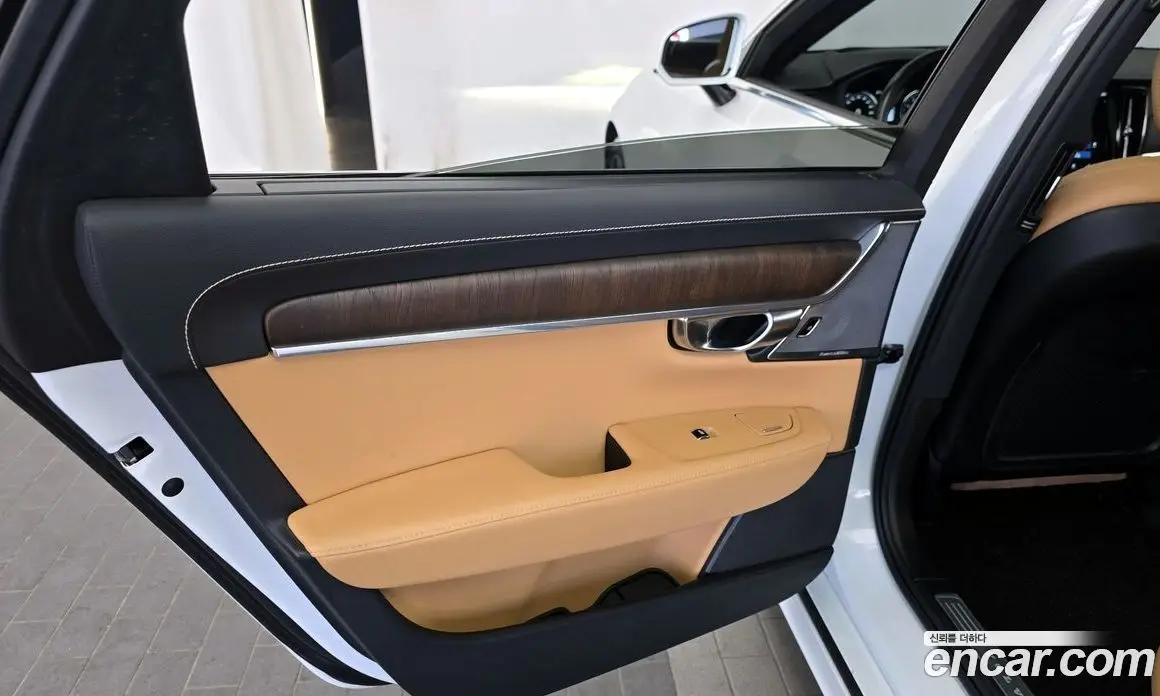 Volvo S90 2021 2.0 автомат (гидро), фото 15 Volvo S90 2021 2.0 автомат (гидро), фото 15