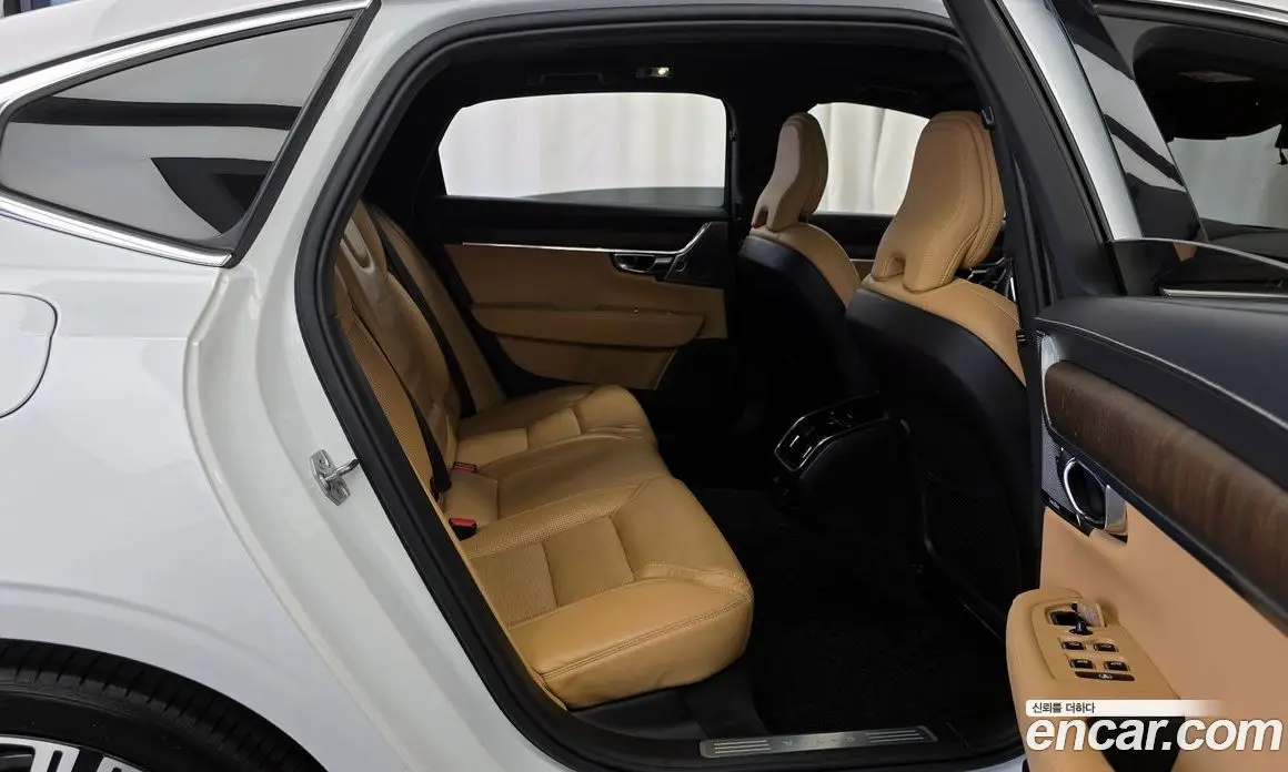 Volvo S90 2021 2.0 автомат (гидро), фото 16 Volvo S90 2021 2.0 автомат (гидро), фото 16
