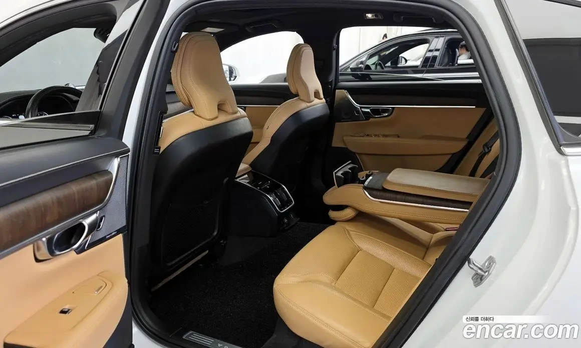 Volvo S90 2021 2.0 автомат (гидро), фото 17 Volvo S90 2021 2.0 автомат (гидро), фото 17
