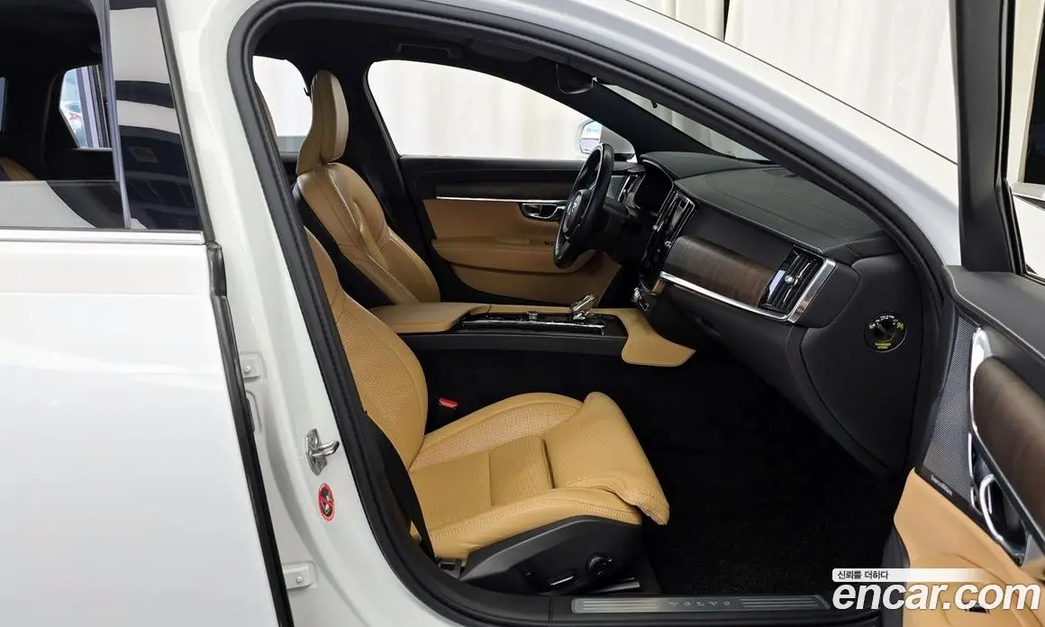 Volvo S90 2021 2.0 автомат (гидро), фото 18 Volvo S90 2021 2.0 автомат (гидро), фото 18