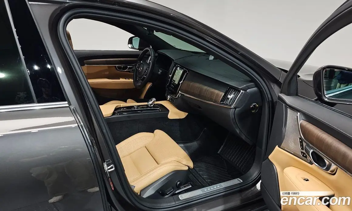 Volvo S90 2024 2.0 автомат (гидро), фото 17 Volvo S90 2024 2.0 автомат (гидро), фото 17