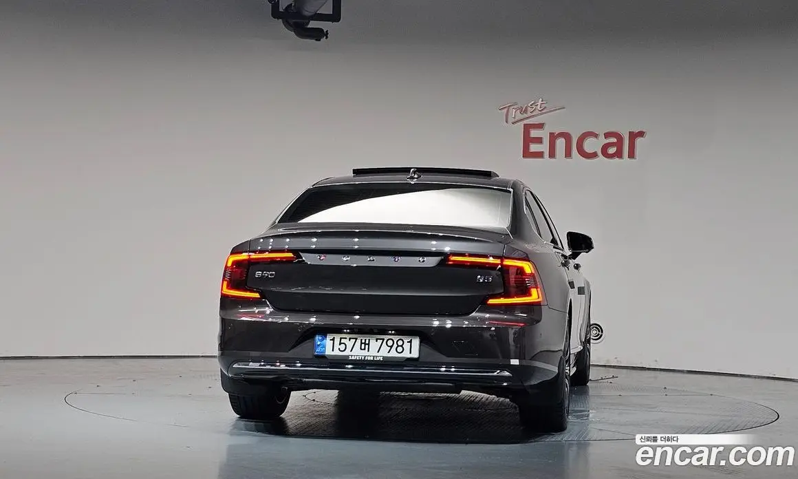 Volvo S90 2024 2.0 автомат (гидро), фото 4 Volvo S90 2024 2.0 автомат (гидро), фото 4