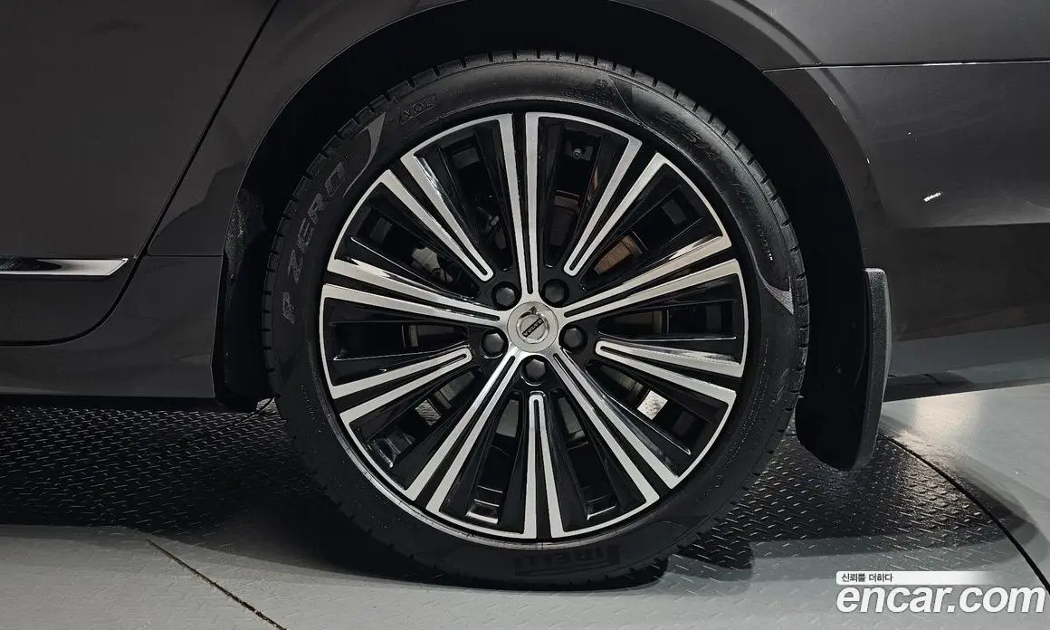 Volvo S90 2024 2.0 автомат (гидро), фото 7 Volvo S90 2024 2.0 автомат (гидро), фото 7