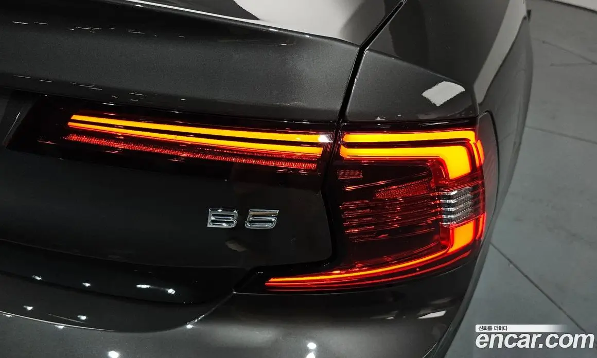 Volvo S90 2024 2.0 автомат (гидро), фото 9 Volvo S90 2024 2.0 автомат (гидро), фото 9