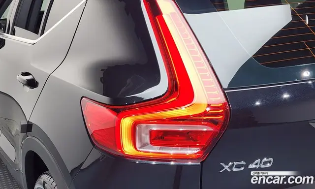 Volvo XC40 2025 2.0 автомат (гидро), миниатюра 9 Volvo XC40 2025 2.0 автомат (гидро), миниатюра 9