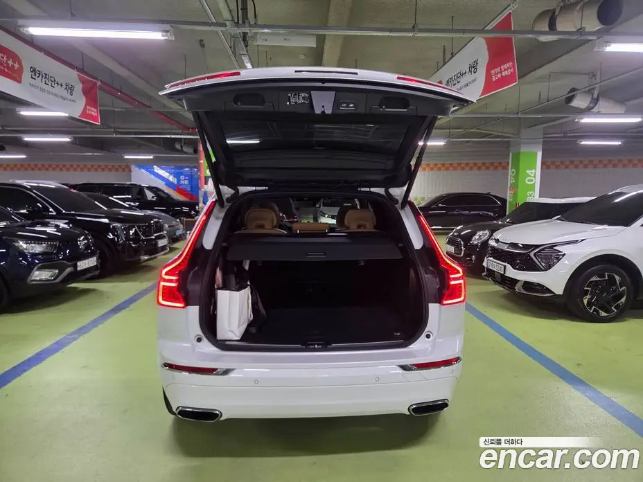 Volvo XC60 2021 2.0 автомат (гидро), фото 14