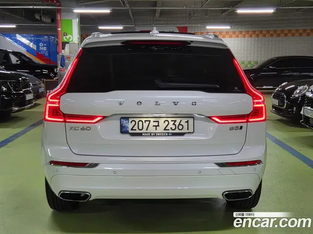 Volvo XC60 2021 2.0 автомат (гидро), миниатюра 4