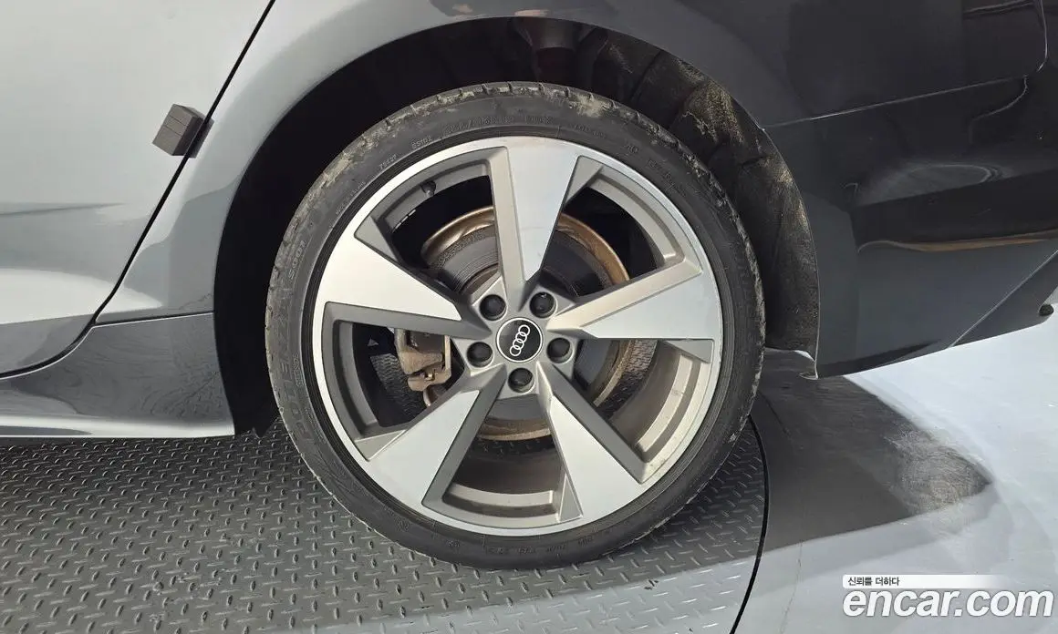 Audi A5 2021 2.0 автомат (гидро), фото 6