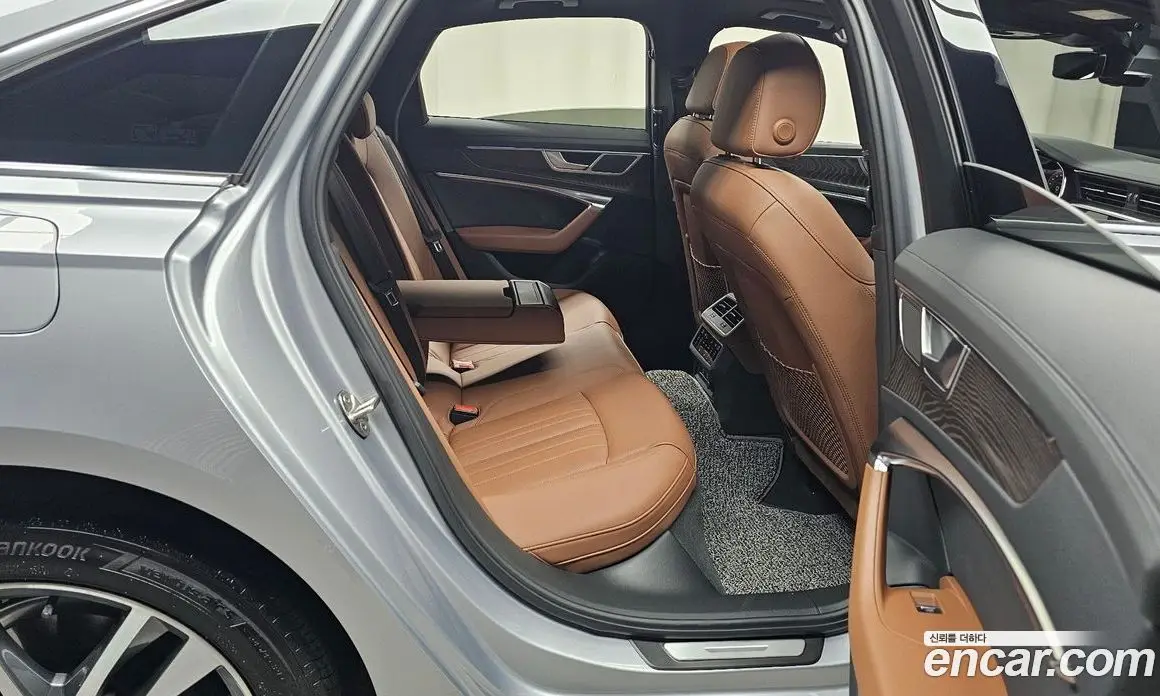 Audi A6 2022 2.0 автомат (гидро), фото 17