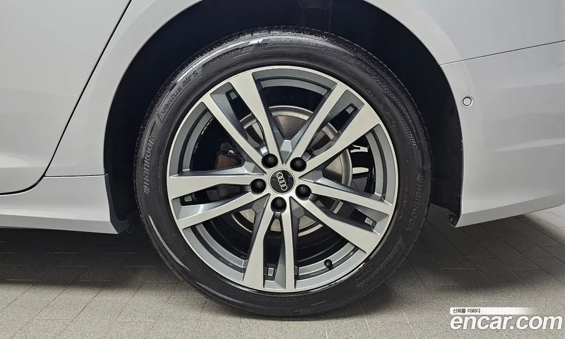 Audi A6 2022 2.0 автомат (гидро), фото 7