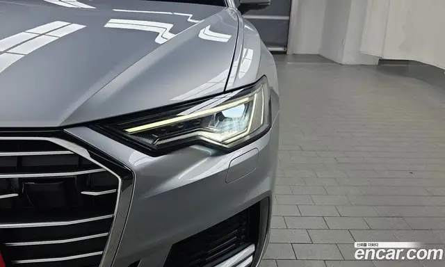 Audi A6 2022 2.0 автомат (гидро), миниатюра 8