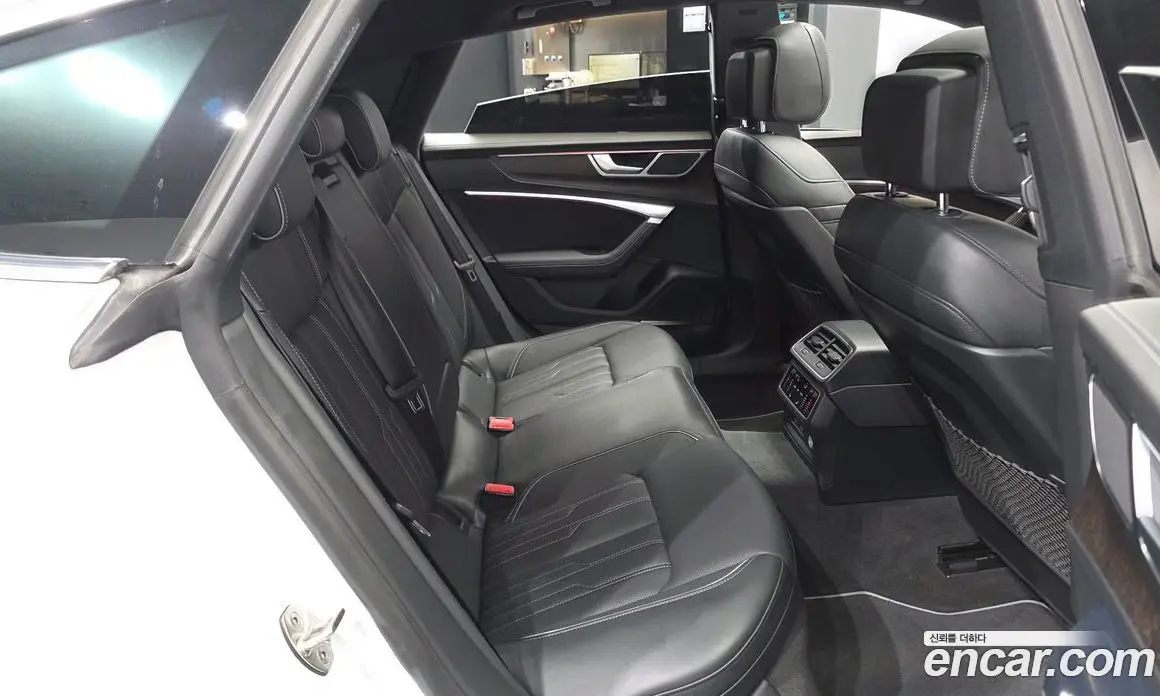 Audi A7 2021 3.0 автомат (гидро), фото 18