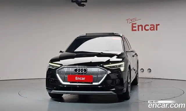 Audi e-tron 2021 0.2 автомат (гидро), миниатюра 2