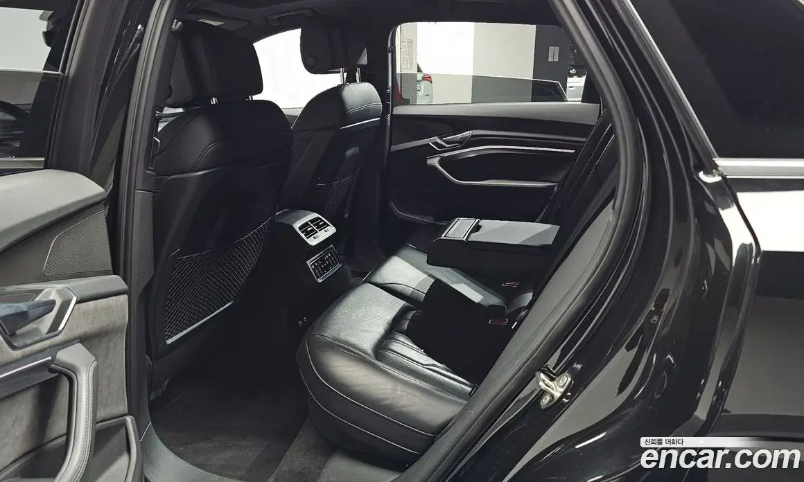 Audi e-tron 2021 0.2 автомат (гидро), фото 15