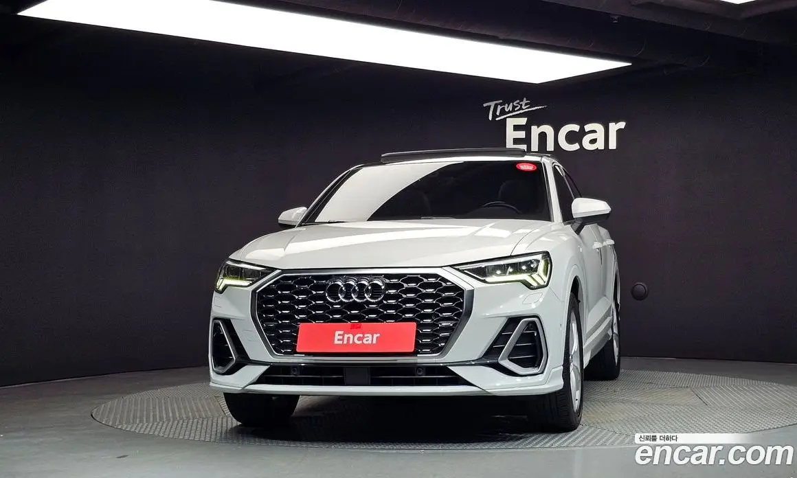 Audi Q3 2020 2.0 автомат (гидро), фото 3 Audi Q3 2020 2.0 автомат (гидро), фото 3