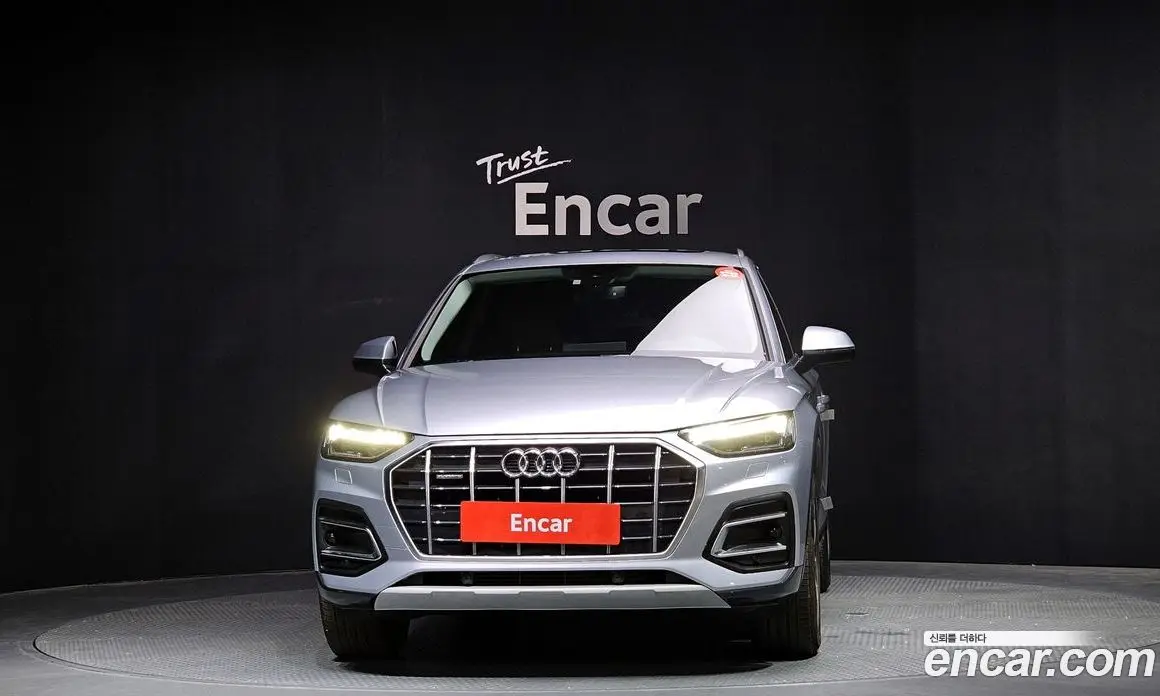 Audi Q5 2023 2.0 автомат (гидро), фото 3