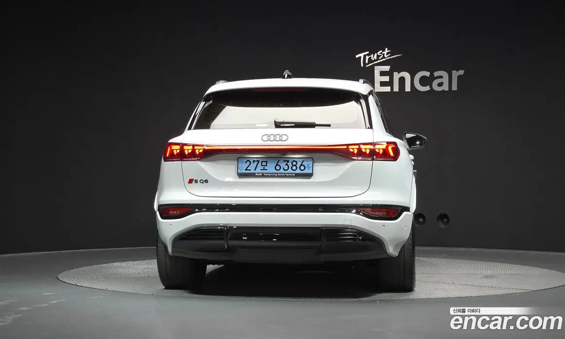 Audi SQ6 e-tron 2025 0.2 автомат (гидро), фото 4